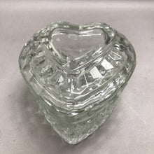 Load image into Gallery viewer, Homeco Glass Heart Trinket Dish (4x6x5.5)

