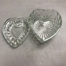Load image into Gallery viewer, Homeco Glass Heart Trinket Dish (4x6x5.5)
