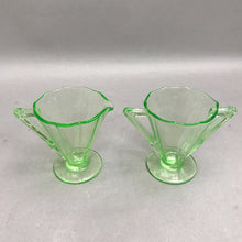 Load image into Gallery viewer, Vintage Green Uranium Glass Sugar &amp; Creamer Set (3.5")
