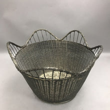 Load image into Gallery viewer, Vintage Woven Wire And Mesh Basket(13x9)
