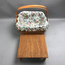 Load image into Gallery viewer, Longaberger Square Cake or Pie Basket with LIner 1991 (6x12x12)
