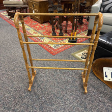 Load image into Gallery viewer, Oak Quilt Rack (32x25x12)
