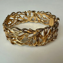 Load image into Gallery viewer, Vintage Goldtone Art Nouvea Style Floral Leaf Cutout Hinged Cuff Bracelet (7.5" Inside Circumference)
