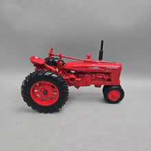 Load image into Gallery viewer, Ertl McCormick Farmall H Diecast Tractor (5.5x8x4)
