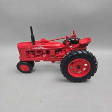 Load image into Gallery viewer, Ertl McCormick Farmall H Diecast Tractor (5.5x8x4)
