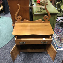 Load image into Gallery viewer, Antique Oak Washstand (28x33x18)
