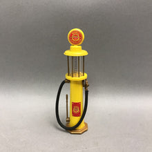 Load image into Gallery viewer, Gearbox Shell Gasoline Gas Pump (5")
