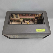 Load image into Gallery viewer, Vintage Tonka "1913 America" Model T Diorama (As-Is) (9x17x10)
