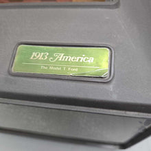Load image into Gallery viewer, Vintage Tonka "1913 America" Model T Diorama (As-Is) (9x17x10)
