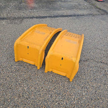 Load image into Gallery viewer, Set of Car Ramps

