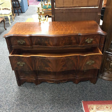 Load image into Gallery viewer, Antique Mahogony Dresser 3 Drawer (36x52x23)
