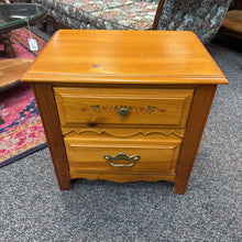 Load image into Gallery viewer, Broyhill Nightstand (22x23x16)
