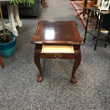 Load image into Gallery viewer, End Table w/Drawer (24x22x27)
