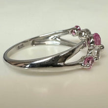 Load image into Gallery viewer, 10K White Gold Pink &amp; White Topaz Ring sz 7 (1.7g)
