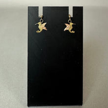 Load image into Gallery viewer, 10K Black Hills Gold Hummingbird Heart Pendant on 18" Gold Filled Chain Necklace &amp; Earrings Set (1.9g)
