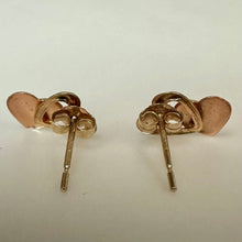 Load image into Gallery viewer, 14K Gold Heart Stud Earrings (0.4g)
