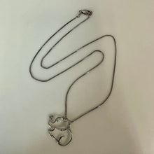Load image into Gallery viewer, Kay Jewelers Sterling Diamond Accent Elephant Heart Outline Necklace (18")
