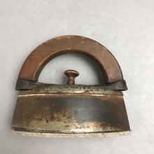 Load image into Gallery viewer, Antique Cast Iron Sad Iron with Removable Wooden Handle Vintage Flat Iron (5")
