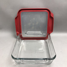 Load image into Gallery viewer, Anchor Hocking Glass Baking Dish with Plastic Storage Lid, 2 Qt
