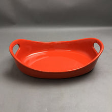 Load image into Gallery viewer, Rachael Ray Orange Oval Baker (14x9)
