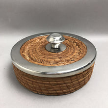 Load image into Gallery viewer, Hand Woven Tortilla Warmer Basket w/Metal Rim Lid (8x8x5)
