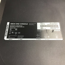 Load image into Gallery viewer, Xbox One 500GB w/Controller
