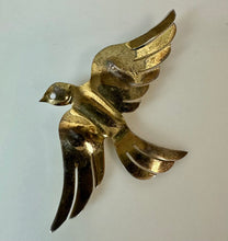 Load image into Gallery viewer, Vintage Mid Century Gold Vermeil Sterling Flying Bird Brooch Pin (2.75")

