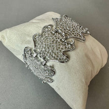 Load image into Gallery viewer, Vintage Sarah Cov Silvertone Wide Filigree Link Bracelet (7.75")

