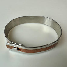 Load image into Gallery viewer, Vintage Avon Regent Street Copper Silvertone Stripe Wristband Bracelet (7.5" Inside Circumference)
