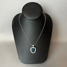Load image into Gallery viewer, Vintage Avon Titanic Heart of the Ocean Necklace (18")
