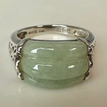 Load image into Gallery viewer, East Arts Sterling Jade Ring sz 7
