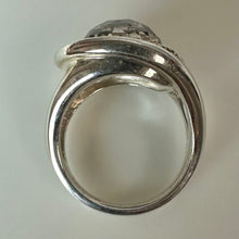 Load image into Gallery viewer, Michael Dawkins Sterling Starry Night Faceted Crystal Over Abalone Ring sz 7
