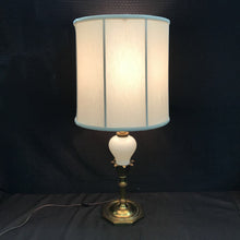 Load image into Gallery viewer, Vintage Stiffel Brass Table Lamp (34x13x13)
