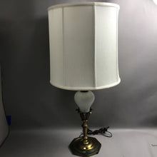 Load image into Gallery viewer, Vintage Stiffel Brass Table Lamp (34x13x13)
