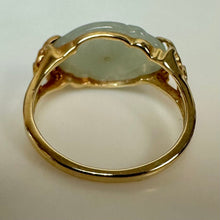 Load image into Gallery viewer, 14K Gold Jade Ring sz 7.25 (3.5g)

