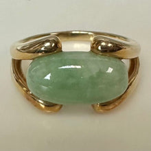 Load image into Gallery viewer, 14K Gold Jade Ring sz 7 (4.0g)
