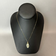 Load image into Gallery viewer, 14K Gold Jade 1" Pendant on 18" Chain (4.5g)
