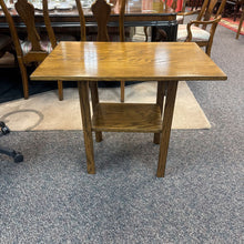 Load image into Gallery viewer, Oak Lamp / End Table (28x32x21)
