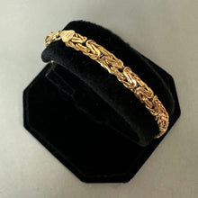 Load image into Gallery viewer, 14K Gold Byzantine Chain 8" Bracelet (6.8g)
