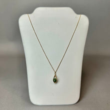 Load image into Gallery viewer, 14K Gold Jade Capture Pendant on 15" Chain Necklace (1.3g)
