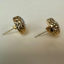Load image into Gallery viewer, 14K Yellow &amp; White Gold Diamond Cut 0.5" Earrings (2.0g)
