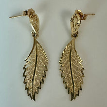 Load image into Gallery viewer, 14K Gold Filigree Leaf 1.5" Drop Earrings (1.9g)
