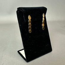 Load image into Gallery viewer, 14K Gold Overlapping Teardrop Drop 1.25" Earrings (1.5g)
