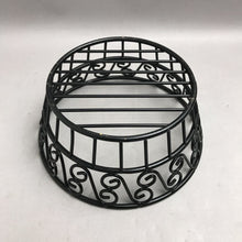 Load image into Gallery viewer, American Metalcraft Round Scroll Bread Basket (9x4)
