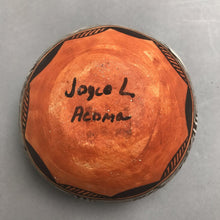 Load image into Gallery viewer, Vintage Acoma Hand Seed Pottery Signed (4")
