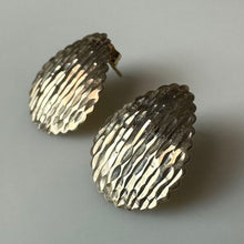 Load image into Gallery viewer, 14K Gold Textured Teardrop 0.75" Earrings (1.1g)
