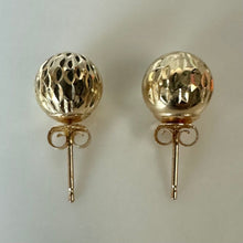 Load image into Gallery viewer, 14K Gold Diamond Cut Sphere 0.25" Earrings (0.7g)
