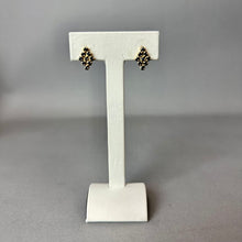 Load image into Gallery viewer, 14K Gold Blue Topaz Cluster 0.5" Earrings (1.8g)
