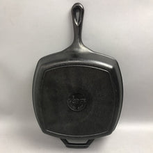 Load image into Gallery viewer, Vintage Lodge Cast Iron Square Griddle Skillet 8SGP (10.5")
