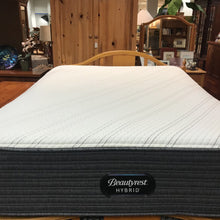 Load image into Gallery viewer, Queen Beautyrest Hybrid Mattress For Platform Bed
